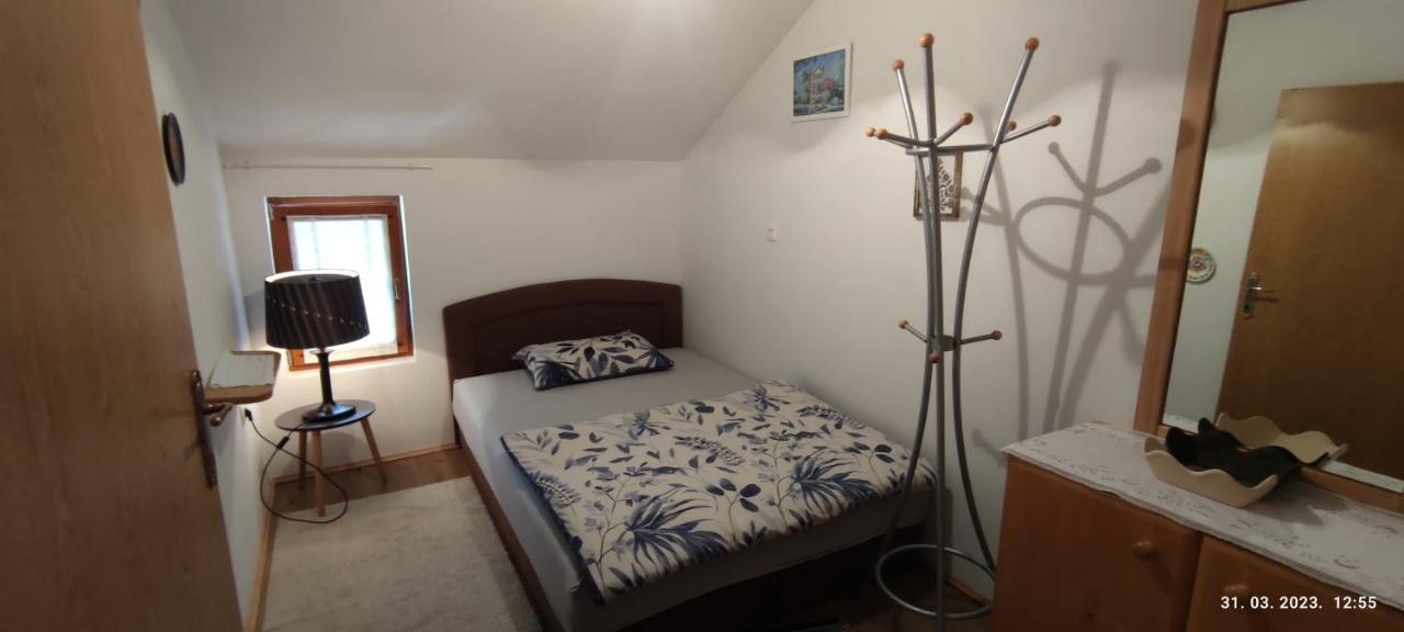 Ferienwohnung Liammarco Plaški Exterior foto